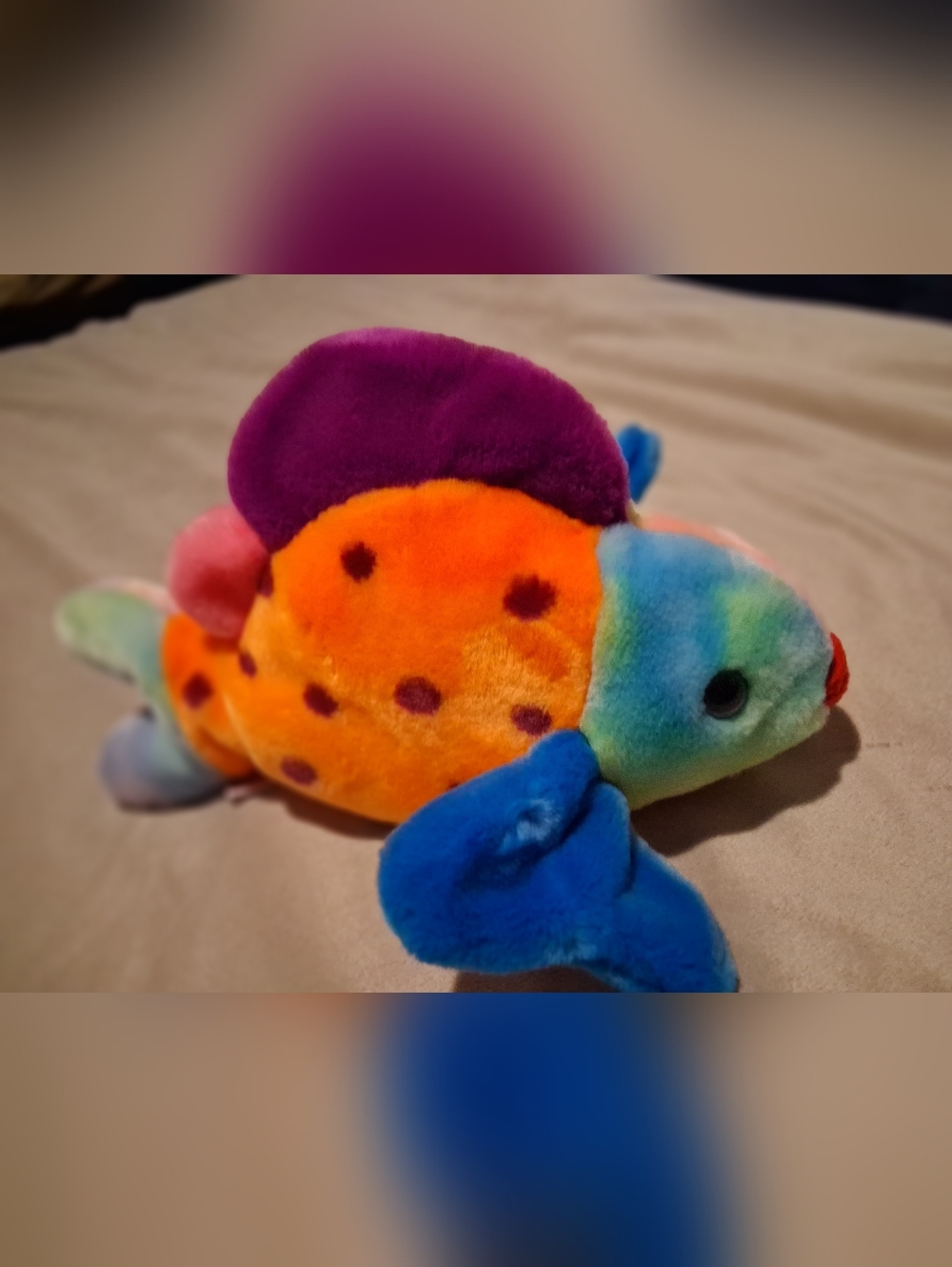 TY Beanie Buddies Plush Lips Tie Dye Neon Rainbow Fish w/Aqua Blue Eyes